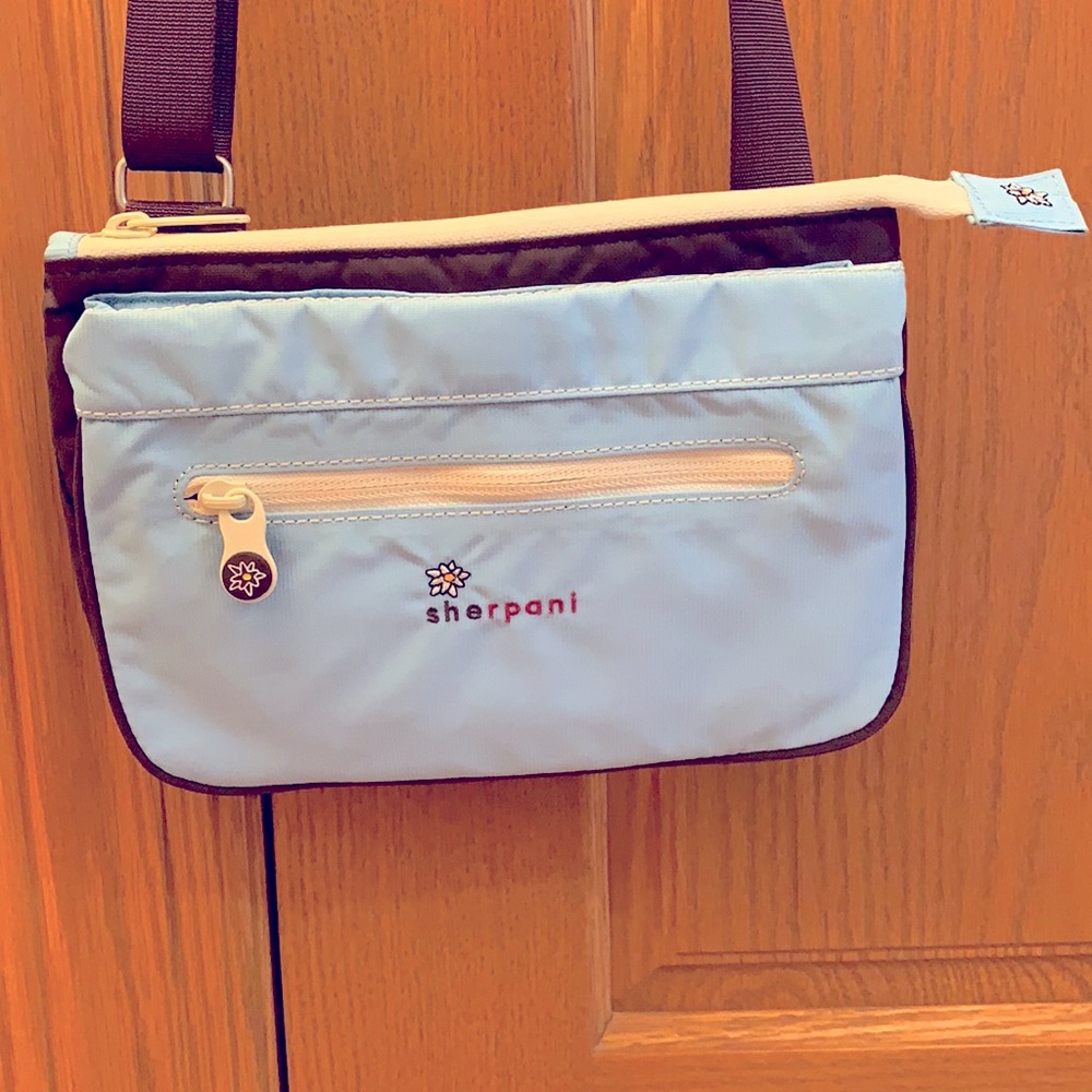 Sherpani crossbody bag